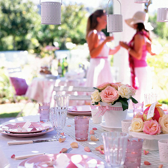 Outdoor dining room