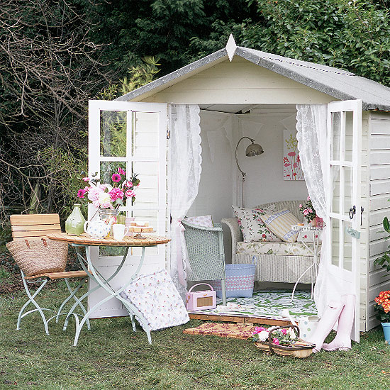 Summerhouse chic | shabby-chic decorating ideas | PHOTO GALERY | Housetohome