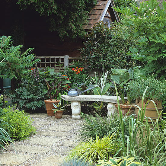 Garden with small courtyard