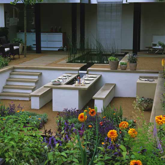 Sunken garden dining area | Garden ideas | Image | Housetohome