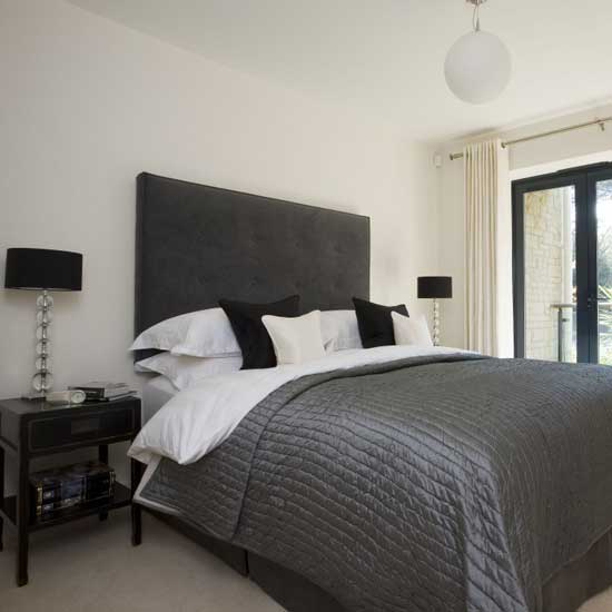 Sophisticated monochrome bedroom | Black and white bedroom ideas | Monochrome bedroom | PHOTO GALLERY | Housetohome.co.uk