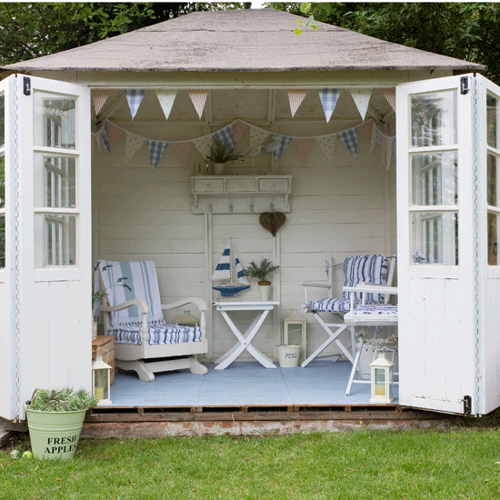 Coastal-inspired garden room | Small garden | Garden | PHOTO GALLERY | 25 Beautiful Homes | Housetohome.co.uk