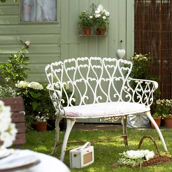 Love seat | Garden idea | Country garden | PHOTO GALLERY | Housetohome.co.uk