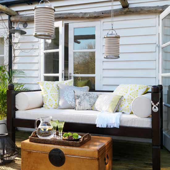 Calm outdoor entertaining area | Gardens | Image | Housetohome