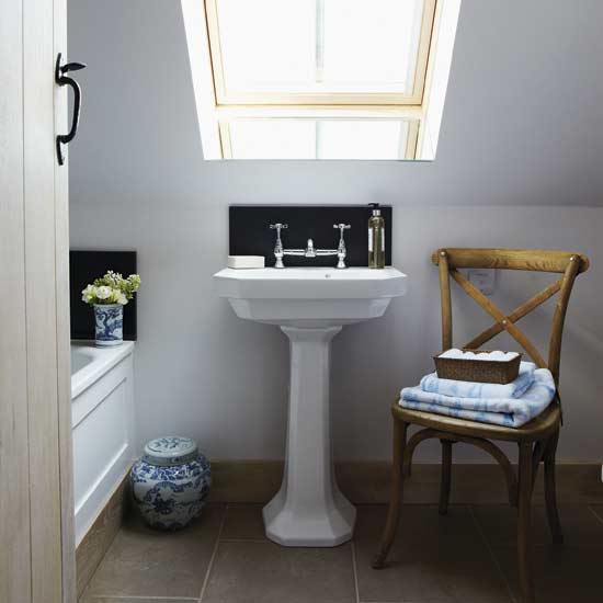 Classic attic bathroom Traditional attic bathroom | Small bathroom design ideas | Bathroom decorating ideas | Bathroom storage | PHOTO GALLERY | Housetohome