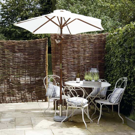 Use a modern garden screen Use a modern screen | Update your garden in 10 steps | Garden design ideas | PHOTO GALLERY | Housetohome