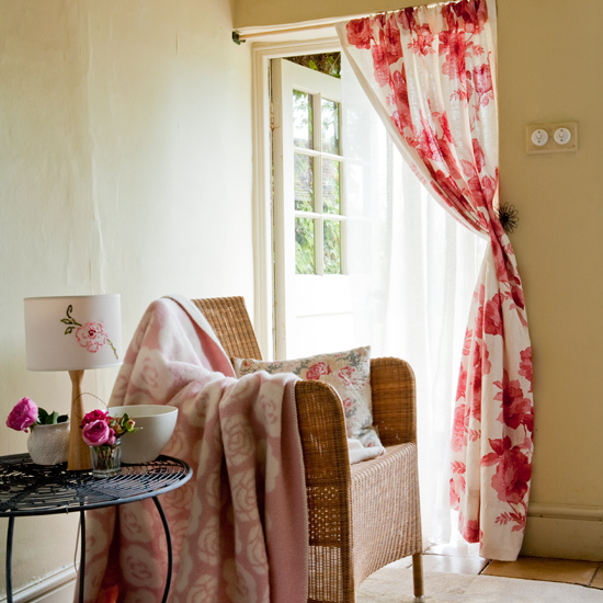 Curtains - country cottage decorating Curtains | Country cottage decorating | PHOTO GALLERY | Housetohome.co.uk