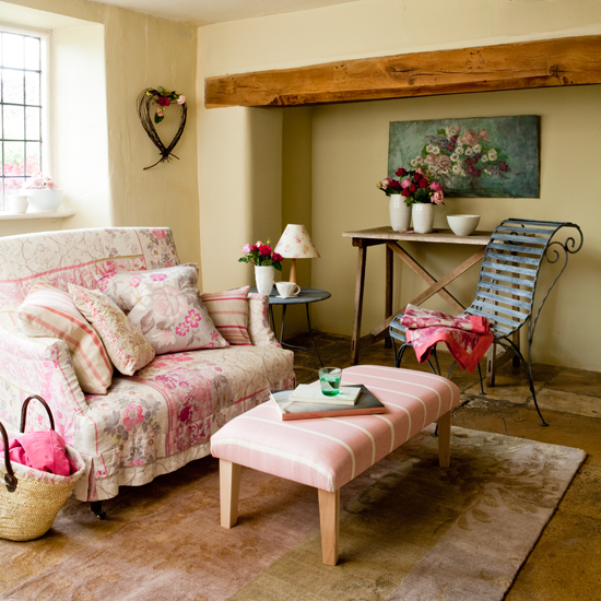 Living room - country cottage decorating Living room | Country cottage decorating | PHOTO GALLERY | Housetohome.co.uk