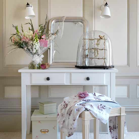 Keep your jewellery organised Dressing table and jewellery | Dressing room ideas | Bedroom designs | Bedroom storage | PHOTO GALLERY | Housetohome.co.uk