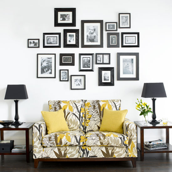 Living room with family photo wall | Living rooms | Design ideas