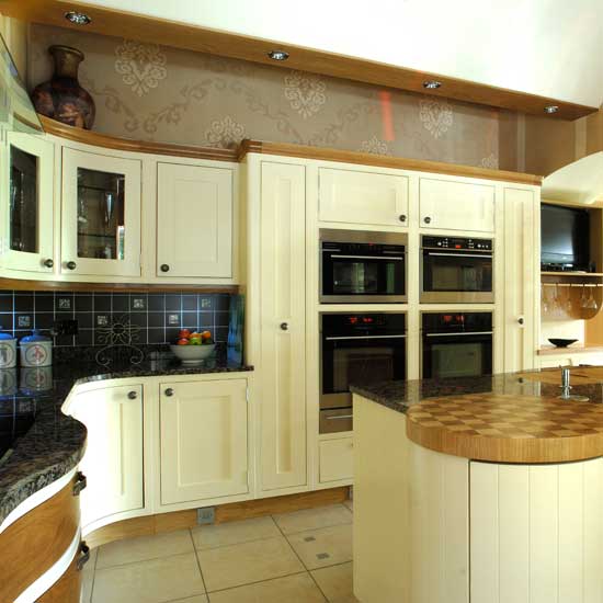 Shaker Style Kitchen Cabinets Cream