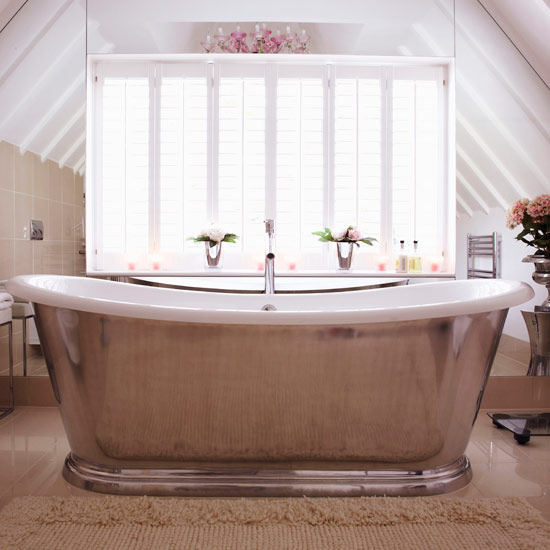 Metal freestanding bath | Attic bathroom | Bathroom | PHOTO GALLERY | Housetohome.co.uk