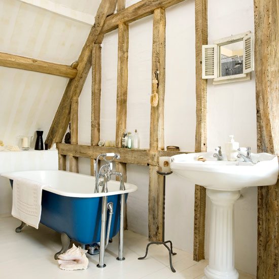 Rustic country-style bathroom | Attic bathroom | Bathroom | PHOTO GALLERY | Housetohome.co.uk