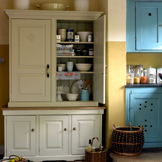 Choose a classic cupboard Choose a classic cupboard | Pantry | Food storage | Country style | How to create the perfect pantry | PHOTO GALLERY | Housetohome.co.uk