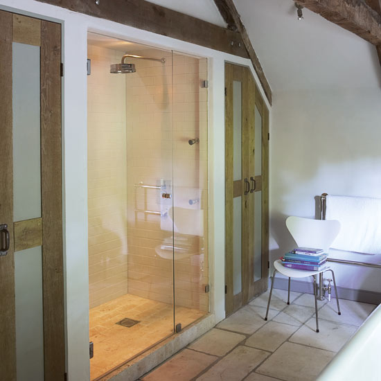 Bathroom decorating ideas Bathroom | Cottage style decorating | House Tour | PHOTO GALLERY | Housetohome.co.uk