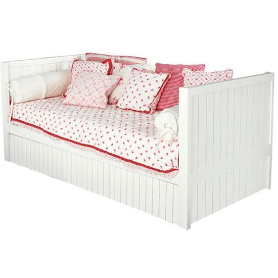Children's day bed from Chic Shack | Kids' beds | Children's beds | Children's rooms | PHOTO GALLERY | Housetohome.co.uk