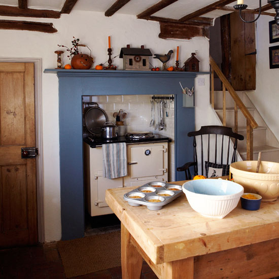 Duck-egg blue kitchen Country-style decorating | Country cottage | PHOTO GALLERY | Housetohome.co.uk