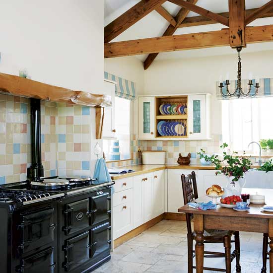 Spacious country kitchen | Country kitchens | Kitchen design | PHOTO GALLERY | Housetohome.co.uk