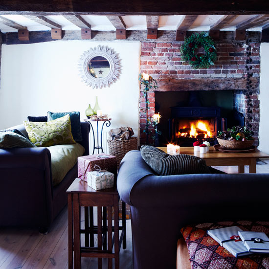 Living room Christmas country cottage | Christmas decorating ideas | PHOTO GALLERY | Housetohome.co.uk