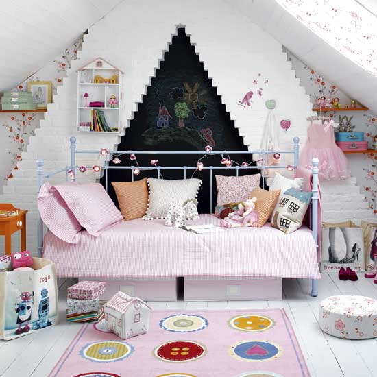 Fairytale bedroom for girl's 