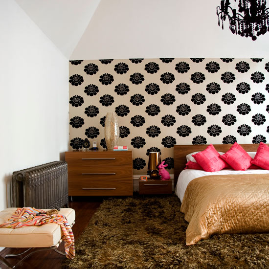 Monochrome bedroom wallpaper | Bedroom wallpaper ideas | Bedroom decorating ideas | PHOTO GALLERY | Housetohome.co.uk