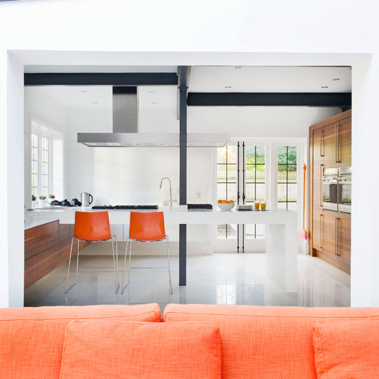 Contemporary white kitchen Contemporary kitchen | White striking kitchen | Kitchen design | PHOTO GALLERY | Housetohome.co.uk