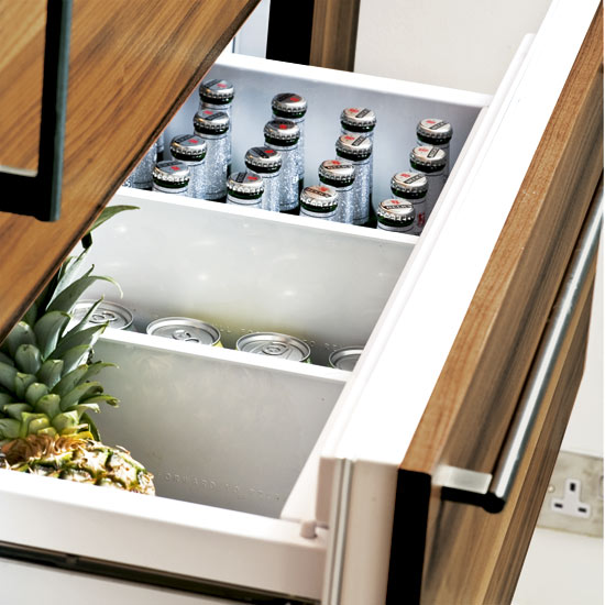 Contemporary white kitchen Contemporary kitchen | White striking kitchen | Kitchen design | PHOTO GALLERY | Housetohome.co.uk