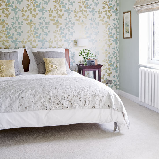 Patterned bedroom Patterned bedroom - image - housetohome.co.uk
