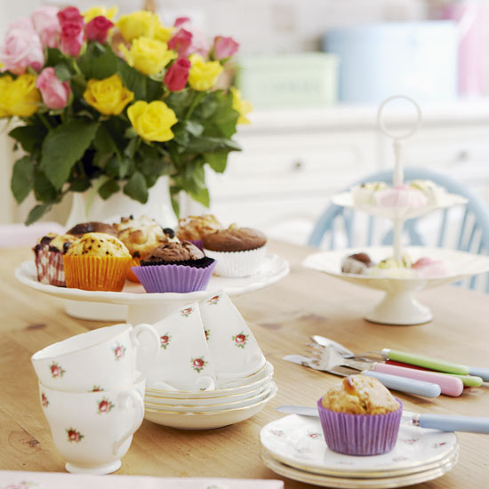 tableware - Vintage country home - country decorating ideas - decorating inspiration - image - housetohome.co.uk