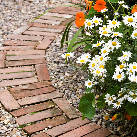 Create an attractive feature in your garden with a well-planned garden path