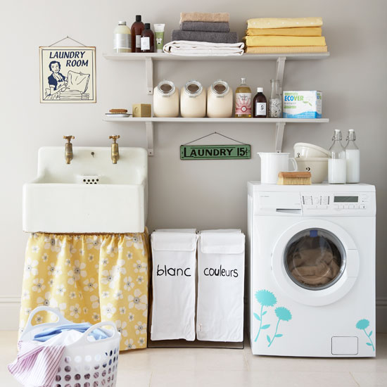 Retro laundry room