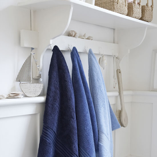 Simple wall hooks | Bathroom finishing touches | Bathroom accessories | PHOTO GALLERY | Housetohome
