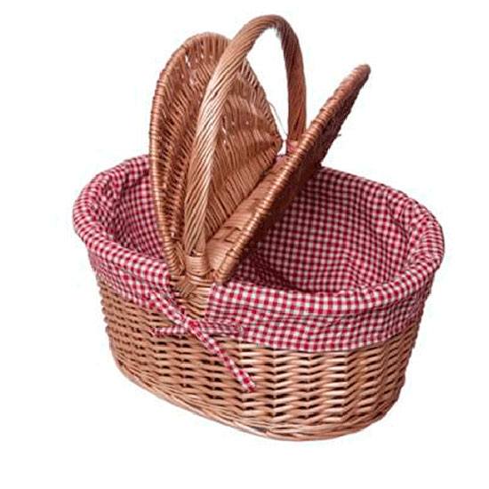 Countrystyle picnic basket Picnic baskets Picnic hamper Summer