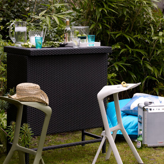 Alfresco garden bar