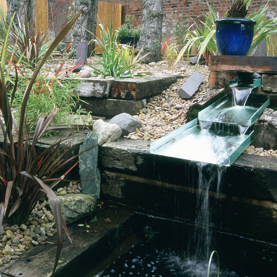 Garden water feature | Garden design ideas | housetohome.