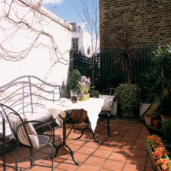Mediterranean roof garden | Small garden | Garden | PHOTO GALLERY | 25 Beautiful Homes | Housetohome.co.uk