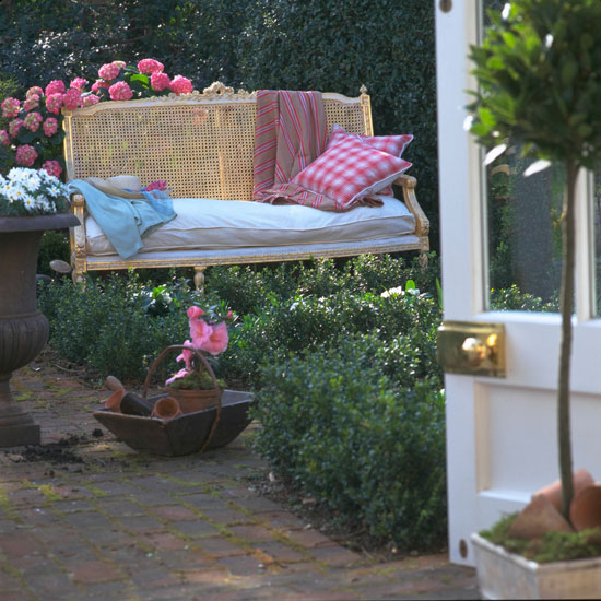 Country garden bench