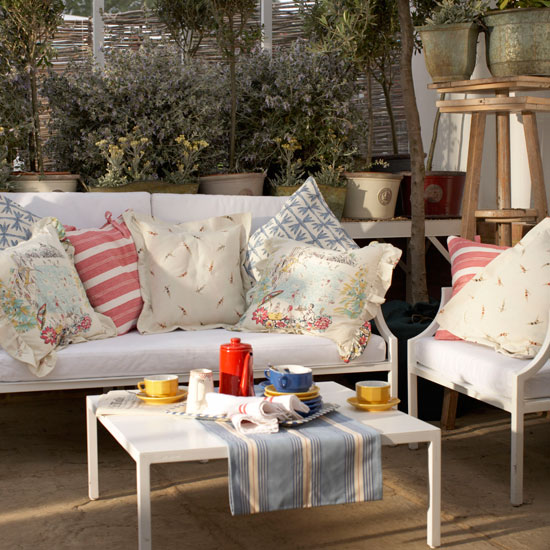 Conservatory with plants | Country conservatories | Conservatory design ideas | PHOTO GALLERY | Housetohome