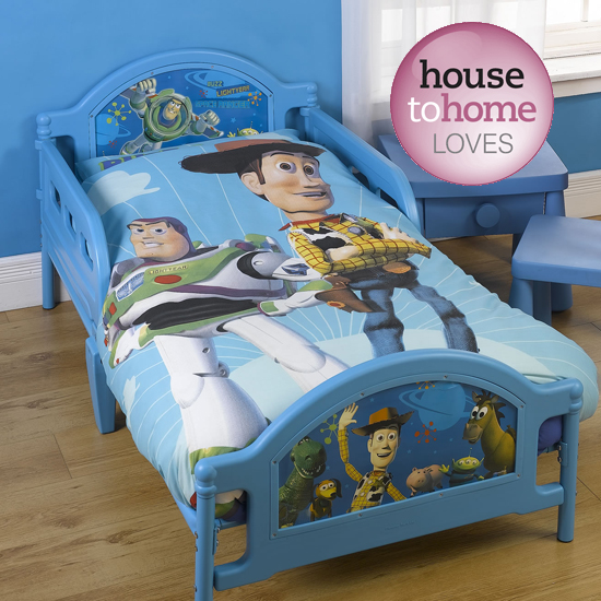 Toy Story 3 duvet set featuring Woody and Buzz Lightyear