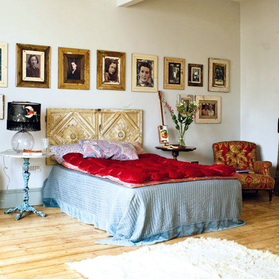 Vintage-inspired bedroom | Bedroom decorating ideas | image