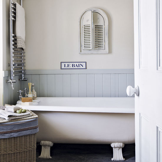 Understated small bathroom Simple small bathroom | Small bathroom design ideas | Bathroom decorating ideas | Bathroom storage | PHOTO GALLERY | Housetohome