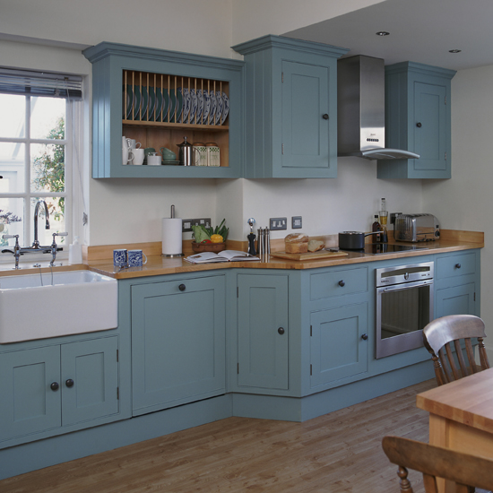 Painted wooden panelling is key to Shaker style 