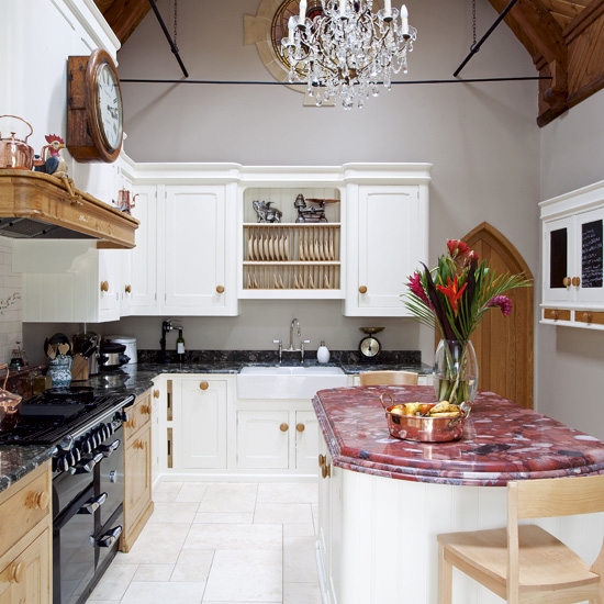 Old fashioned kitchen | Traditional kitchens | Kitchen designs