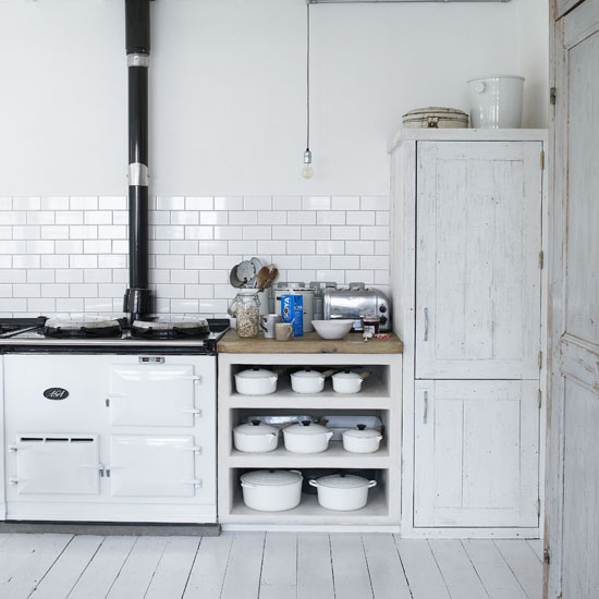 Kitchen with traditional oven Kitchen with traditional oven | Kitchen designs | Image