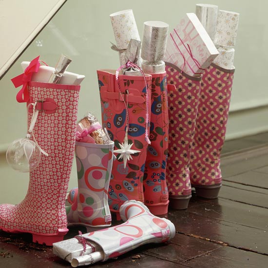 Create a unique stocking | How to decorate your hallway for Christmas | Christmas decorating ideas | PHOTO GALLERY | Housetohome