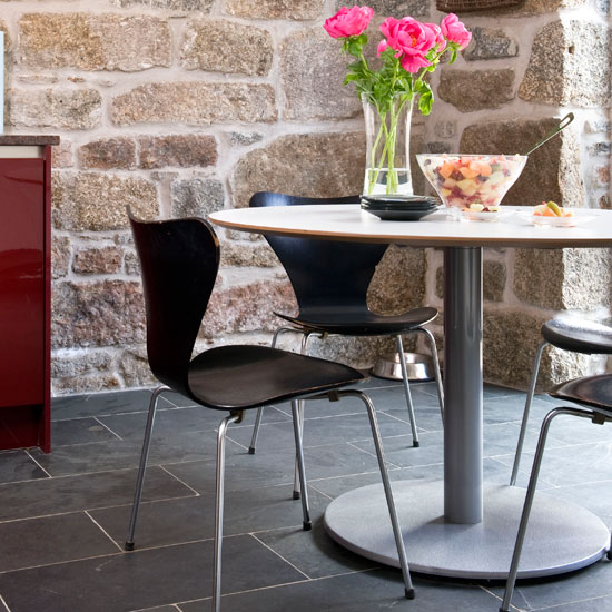 Why choose underfloor heating to warm up your home?