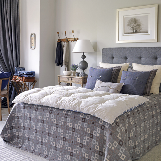 Relaxed country bedroom
