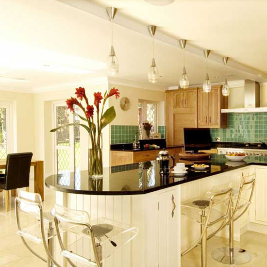 Cream kitchen | Kitchen designs - best of 2010 | kitchen ideas | kitchen-diners | PHOTO GALLERY
