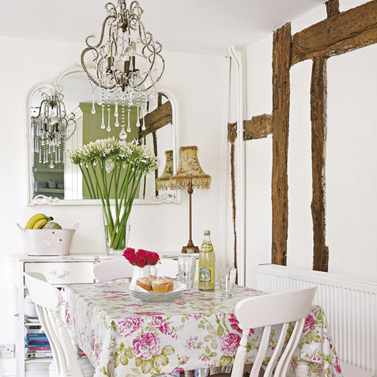 Floral country-style dining room | Best dining rooms of 2010 | Dining room ideas | PHOTO GALLERY