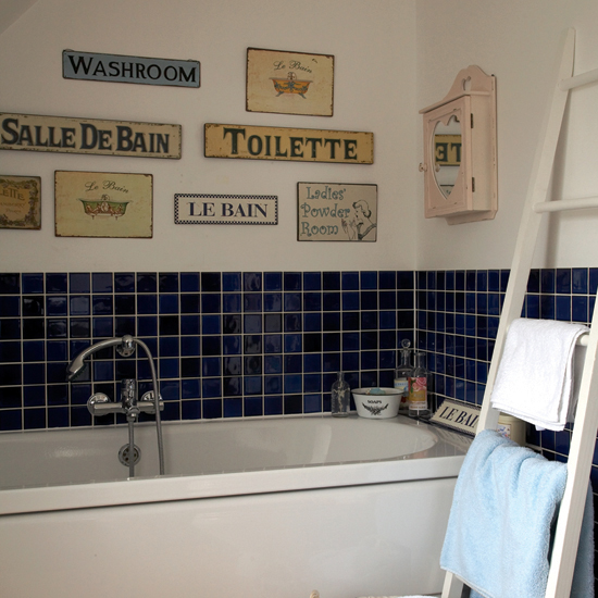 Quirky bathroom display Small bathroom display | Small bathroom design ideas | Bathroom decorating ideas | Bathroom storage | PHOTO GALLERY | Housetohome